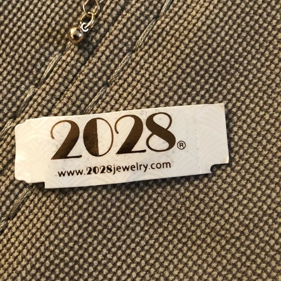 Necklace​ - Picture 3 of 4